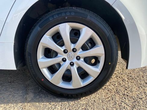 Used 2024 Toyota Corolla LE FWD image 15