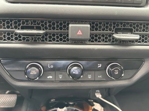 Used 2023 Honda HR-V LX image 19