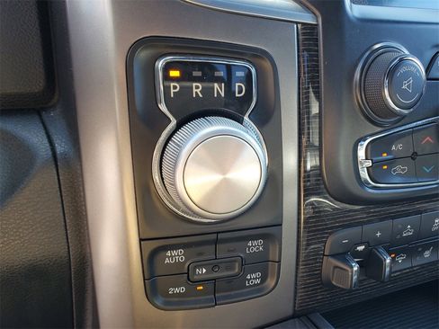 Used 2017 RAM 1500 Limited image 29