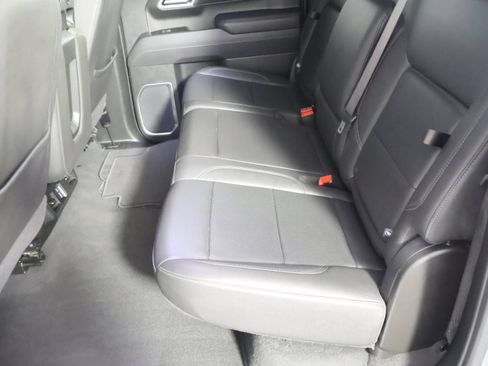 Used 2025 GMC Sierra 1500 SLT AWD/4WD image 43