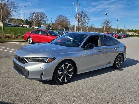 Used 2025 Honda Civic Sport Touring image 3