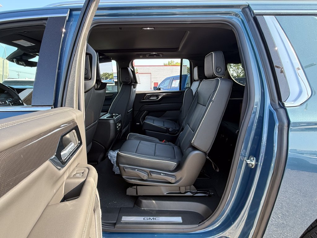New 2026 GMC Yukon XL Elevation w/ Elevation Premium Package AWD/4WD image 26