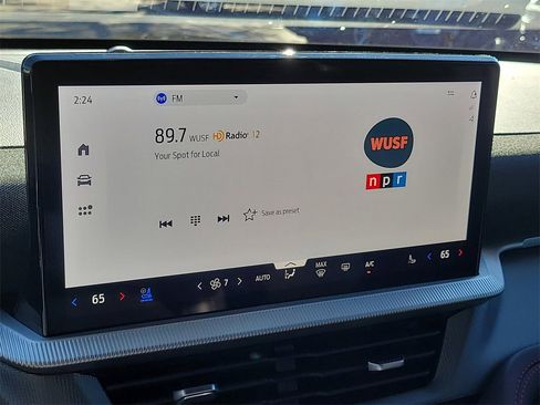 Used 2025 Ford Explorer ST image 24