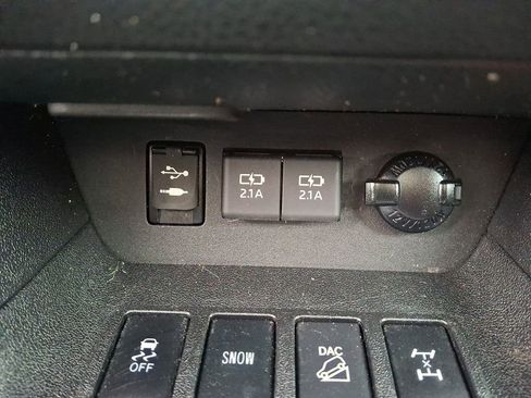 Used 2019 Toyota Highlander Limited Platinum image 28