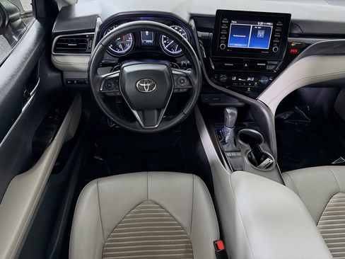 Used 2023 Toyota Camry SE FWD image 17