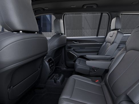New 2026 Jeep Grand Cherokee L Limited AWD/4WD image 31