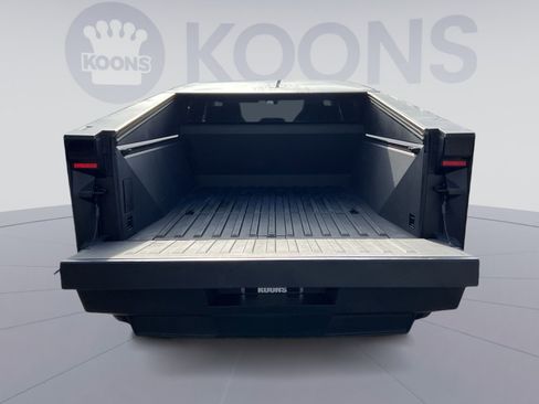 Used 2024 Tesla Cybertruck AWD Crew Cab image 26