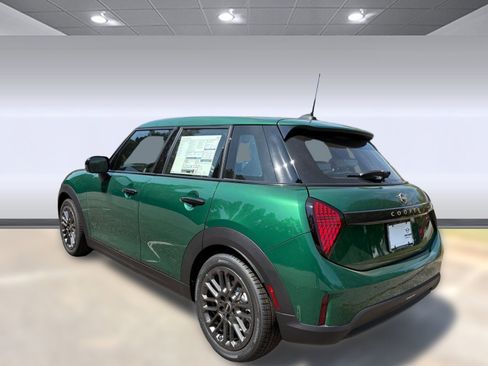New 2026 MINI Cooper 4-Door Hardtop image 3