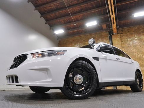 Used 2015 Ford Taurus Police Interceptor FWD image 3