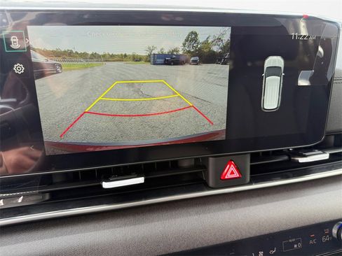 New 2026 Kia Carnival EX image 23