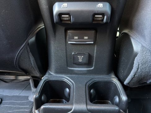 Used 2022 Jeep Wrangler Unlimited Sport w/ Sun And Sound Package image 22