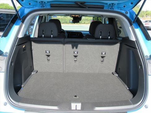 Used 2025 Chevrolet TrailBlazer LT w/ Driver Confidence Package image 28