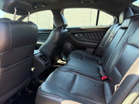 Used 2013 Ford Taurus Limited FWD image 11