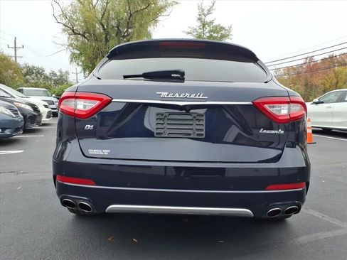 Used 2018 Maserati Levante GranLusso image 4