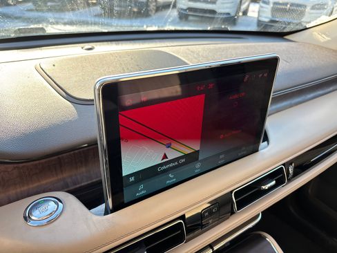 Certified 2023 Lincoln Aviator Reserve w/ Equipment Group 201A image 19