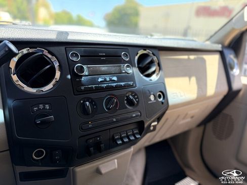 Used 2010 Ford F250 XLT AWD/4WD image 12