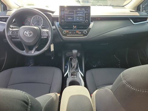 Used 2021 Toyota Corolla LE FWD image 11