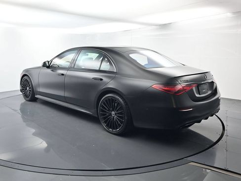 Used 2022 Mercedes-Benz S 500 4MATIC image 3
