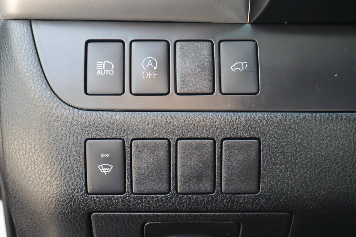 Used 2019 Toyota Highlander XLE AWD/4WD image 17