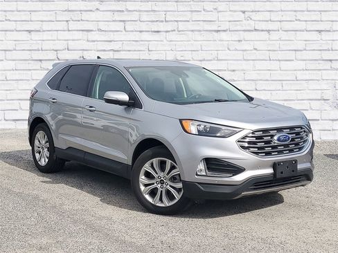 Used 2024 Ford Edge Titanium image 1
