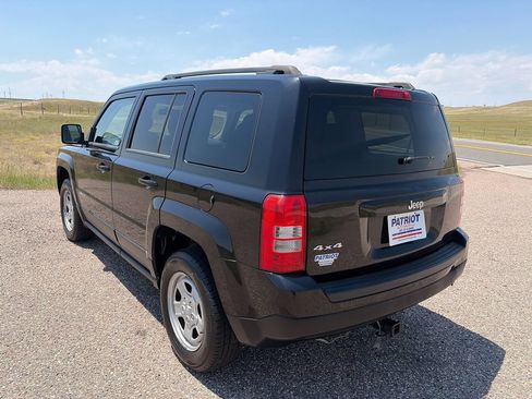 Used 2013 Jeep Patriot Sport w/ PWR Value Group AWD/4WD image 3