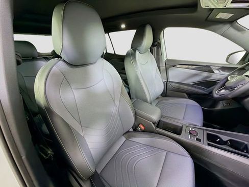 New 2026 Volkswagen Tiguan SE R-Line FWD image 28