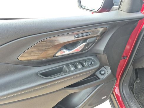 Used 2018 GMC Terrain Denali w/ Advanced Safety Package image 18