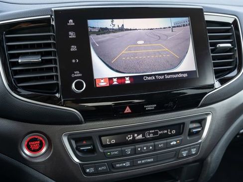 Used 2023 Honda Ridgeline Sport image 27