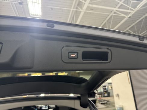 Used 2024 Honda Odyssey EX-L image 38