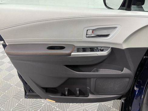 Used 2021 Toyota Sienna XSE image 10