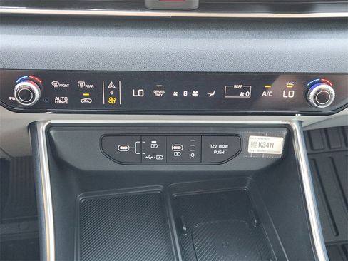 New 2026 Kia Carnival EX image 14