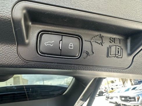 Certified 2021 Ford Explorer 2WD image 28