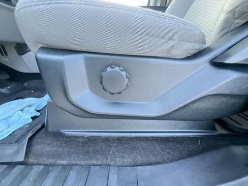 Used 2018 Ford F150 XLT w/ Trailer Tow Package image 12