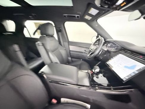 Used 2025 Land Rover Range Rover Sport Dynamic SE AWD/4WD image 36