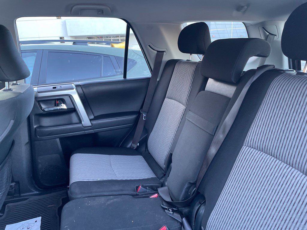 Used 2023 Toyota 4Runner SR5 AWD/4WD image 9