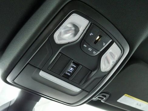 Used 2021 RAM 1500 Big Horn AWD/4WD image 33