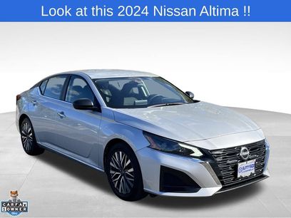 Used 2024 Nissan Altima 2.5 SV