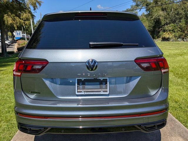 Used 2023 Volkswagen Tiguan SE R-Line FWD image 9