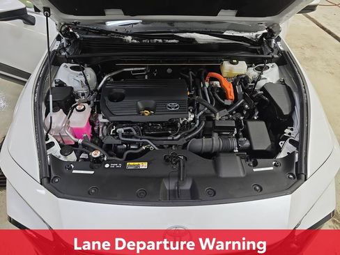 Certified 2025 Toyota Crown Limited image 34