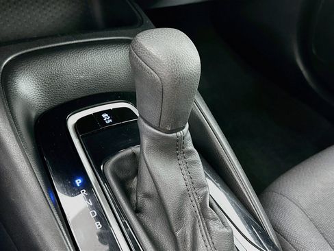Used 2020 Toyota Corolla LE FWD image 23
