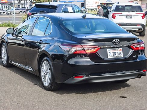 Used 2023 Toyota Camry LE image 2