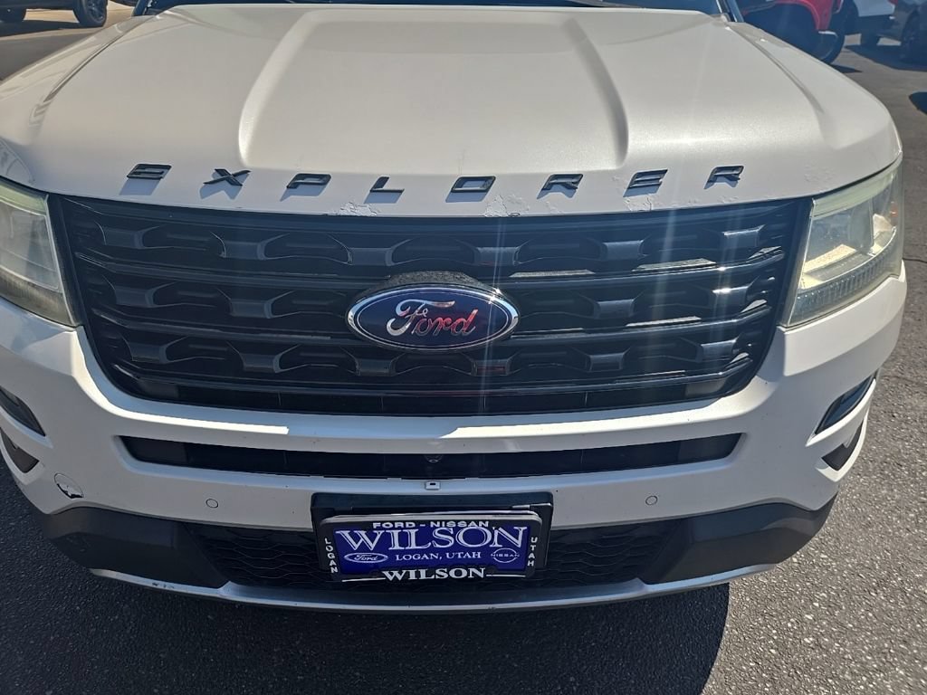 Used 2016 Ford Explorer Platinum AWD/4WD image 32