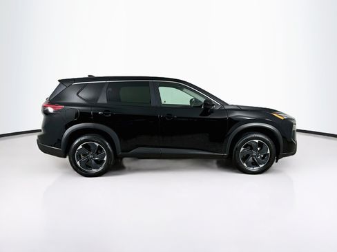 Used 2025 Nissan Rogue SV AWD/4WD image 10