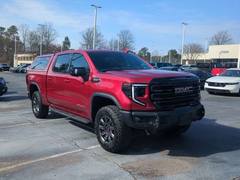 Used 2024 GMC Sierra 1500 AT4X image 7