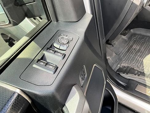 Used 2017 Ford F150 Raptor w/ Equipment Group 802A Luxury AWD/4WD image 13
