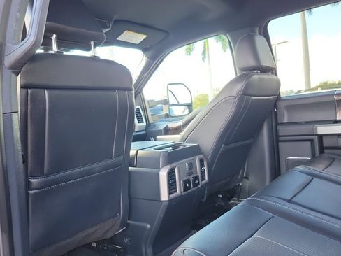 Used 2022 Ford F250 Lariat w/ Lariat Ultimate Package image 14