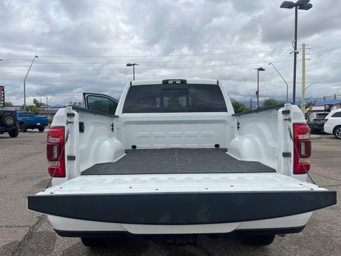 Used 2024 RAM 2500 Laramie w/ Towing Technology Group AWD/4WD image 34