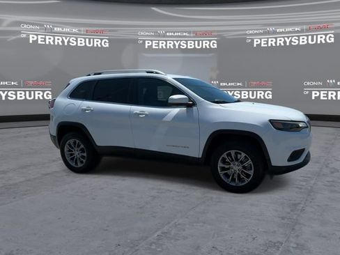 Used 2020 Jeep Cherokee Latitude Plus w/ Cold Weather Group AWD/4WD image 9
