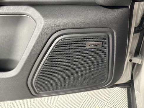 Certified 2025 Porsche Macan image 23