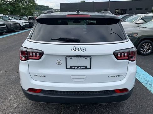 Used 2023 Jeep Compass Limited AWD/4WD image 3